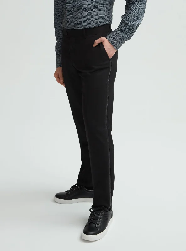 Semi-fitted plain black pants