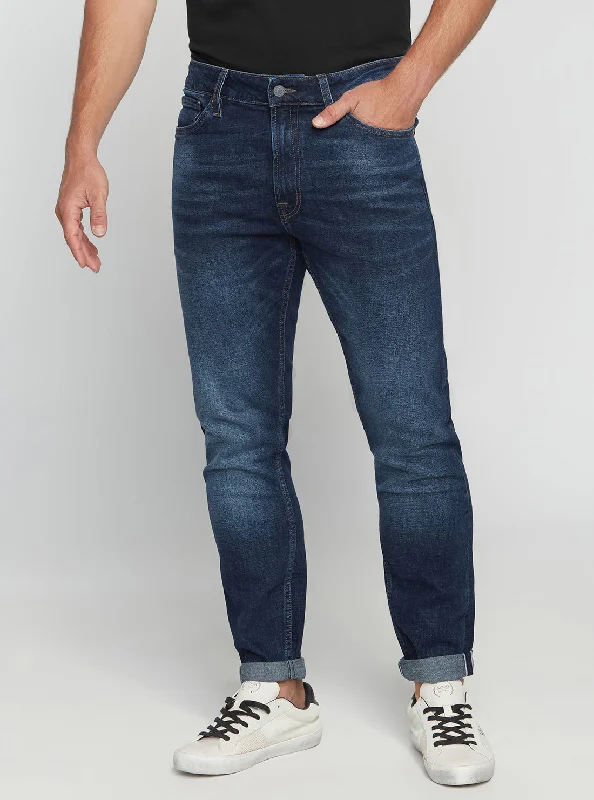 Low-Rise Regular Tapered Drake Denim Jeans In Chosen Wash